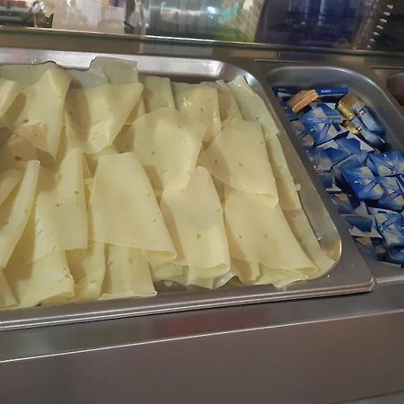 Hotel Elisabetta 2 Stelle กัตตอลิกา ภายนอก รูปภาพ