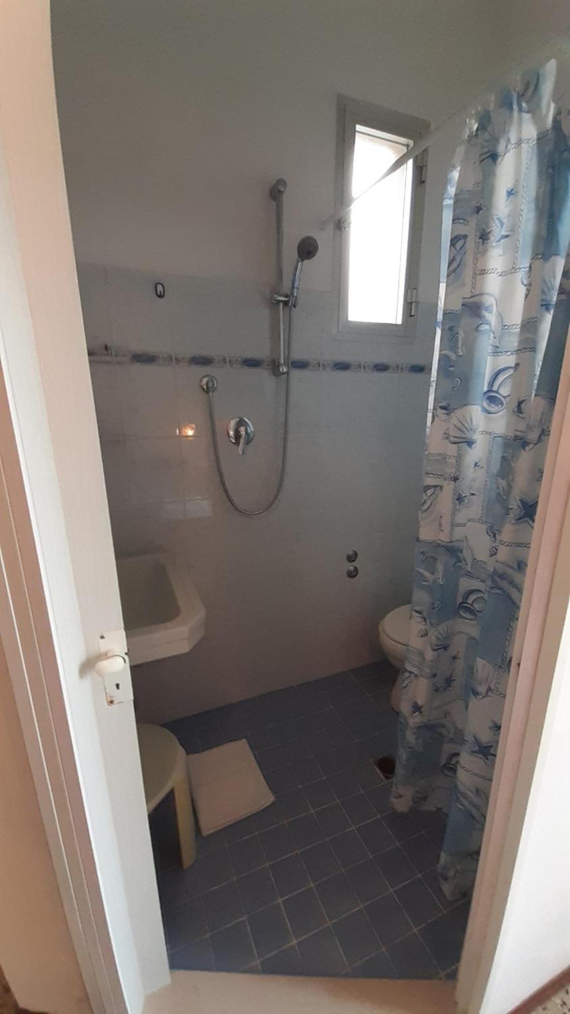 Hotel Elisabetta 2 Stelle กัตตอลิกา ภายนอก รูปภาพ