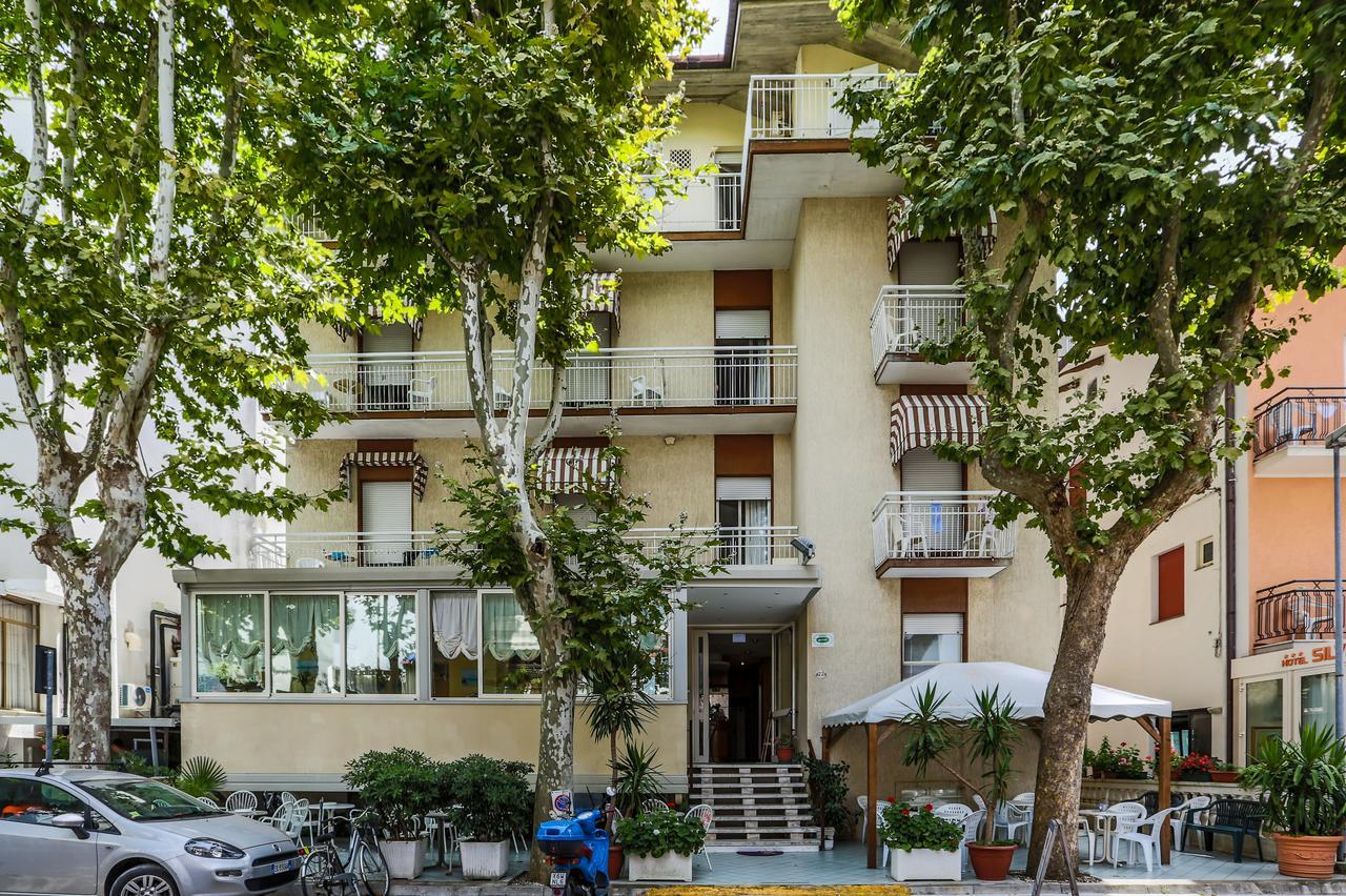 Hotel Elisabetta 2 Stelle กัตตอลิกา ภายนอก รูปภาพ